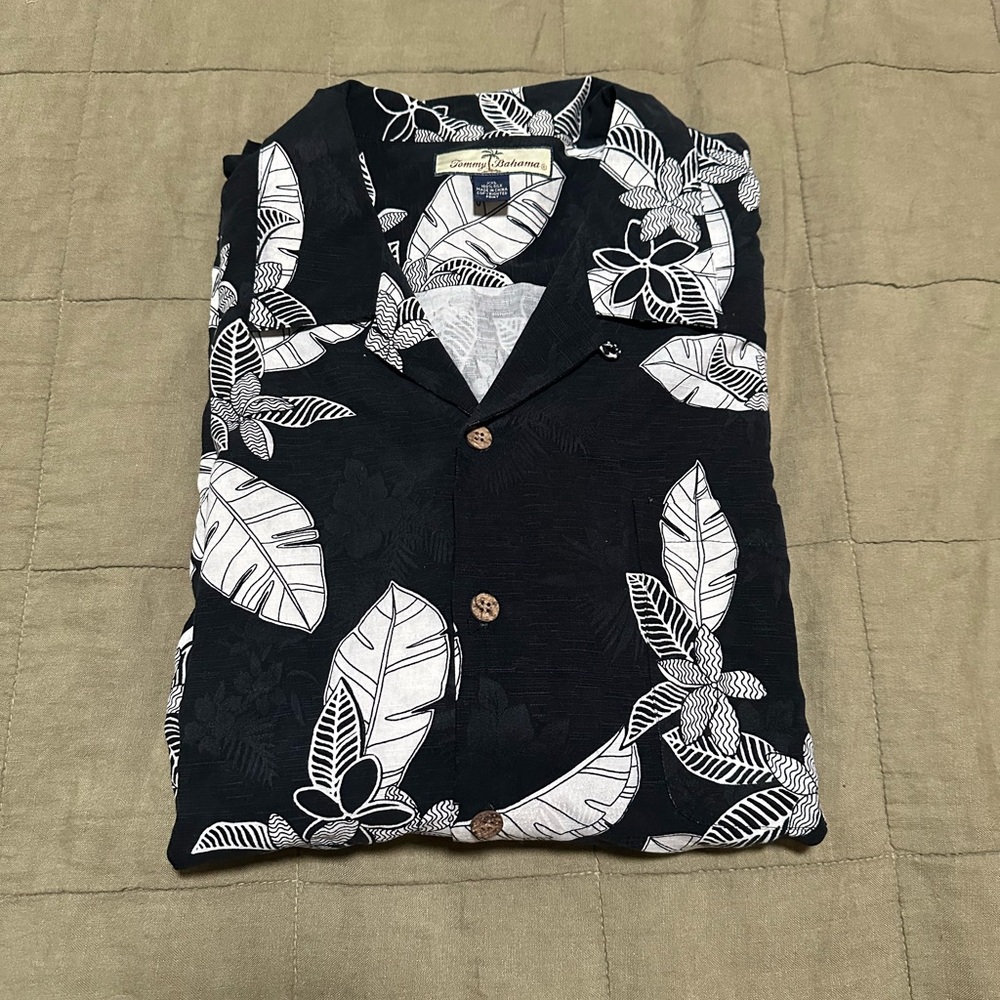 Tommy Bahama XXL Silk Hawaiian Floral Shirt